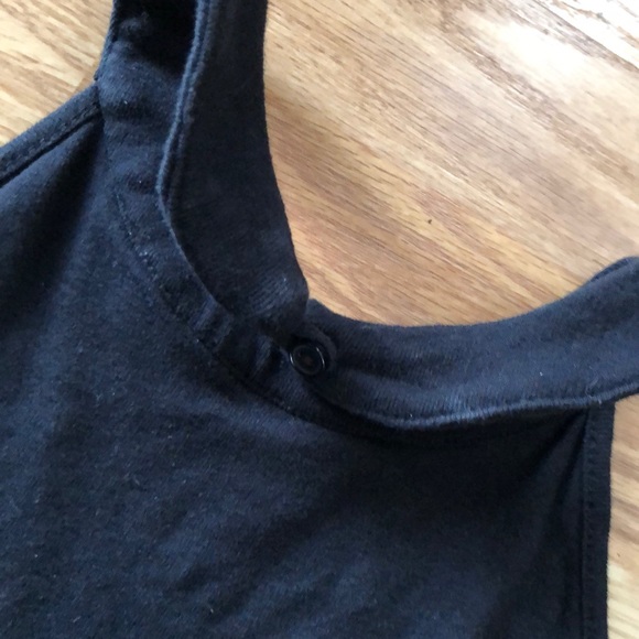 Elephant Crop Top - Picture 5 of 5